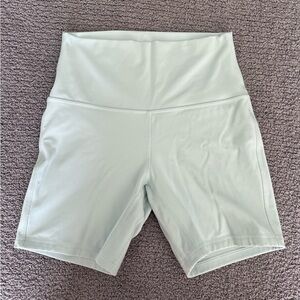 Lululemon Mint Breeze 6” Shorts